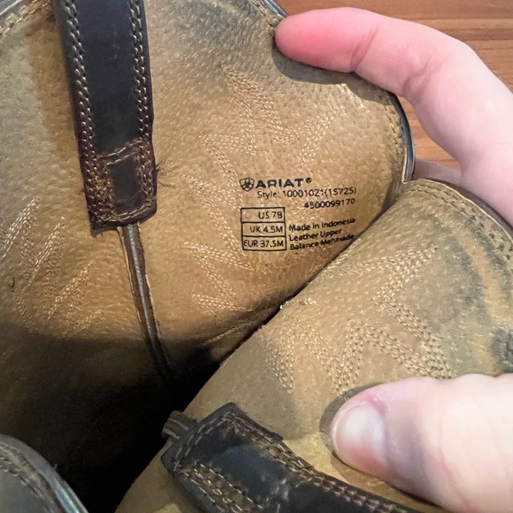 Ariat cowgirl western boots - Picture 5 of 8